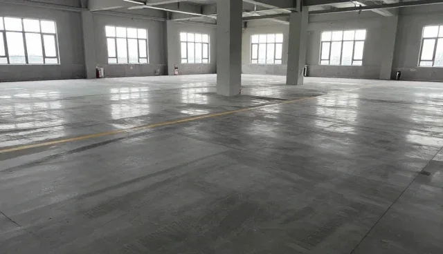 环氧地坪设备选型与施工管理的实用建议